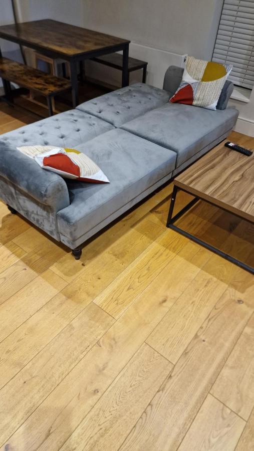 London City Apartment One Ийлинг Екстериор снимка