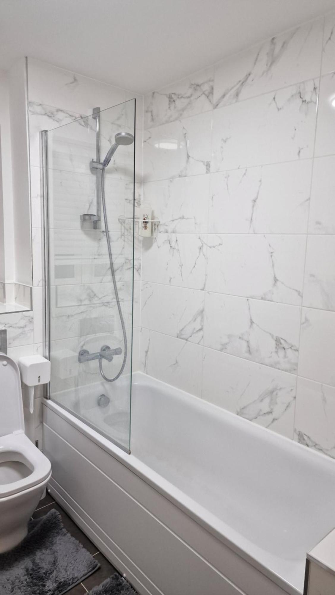 London City Apartment One Ийлинг Екстериор снимка